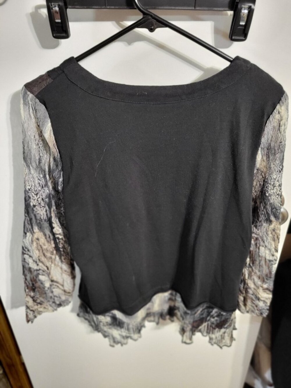 ALBERTO MAKALI SEQUIN JEWELED LONG SLEEVE TOP SZ XL - Picture 2 of 6